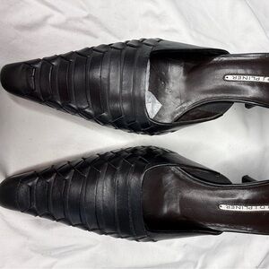 Donald J. Pliner like new leather mules